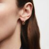 Pendientes de aro volumen Ellen con circonitas multicolores - Imagen 4