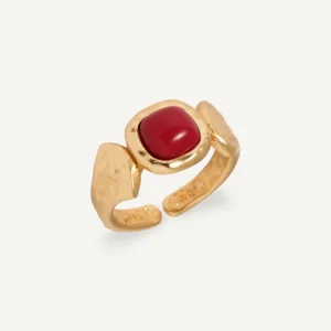 Anillo Zahara con coral sintético rojo