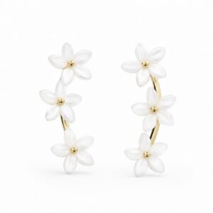Pendientes Plata chapada en Oro con Flor de nácar trepadoras